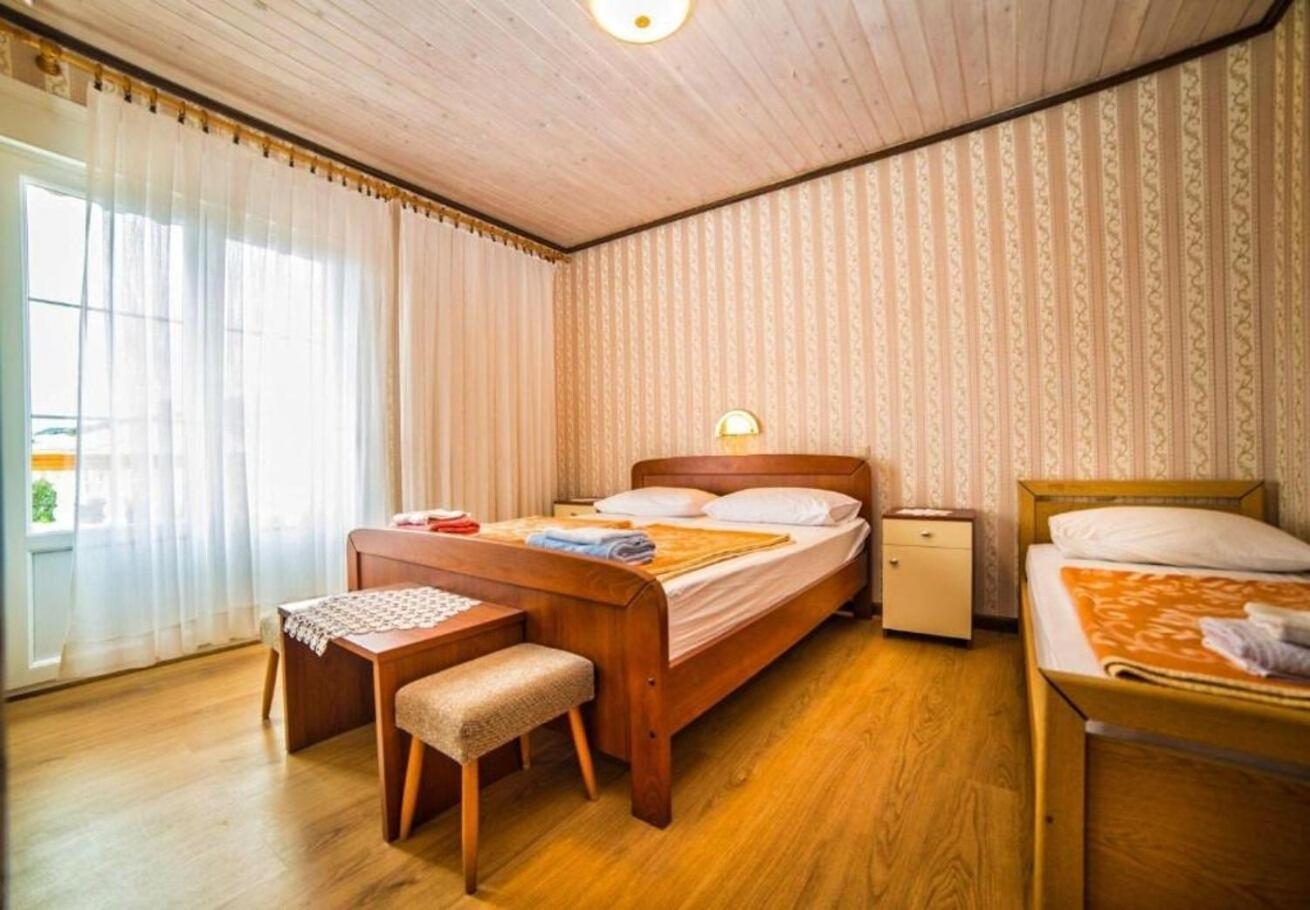 Apartments Dusa Banjol エクステリア 写真