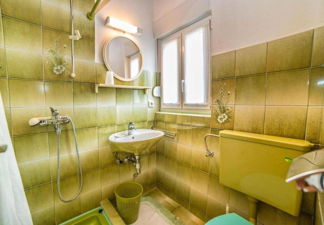 Apartments Dusa Banjol エクステリア 写真