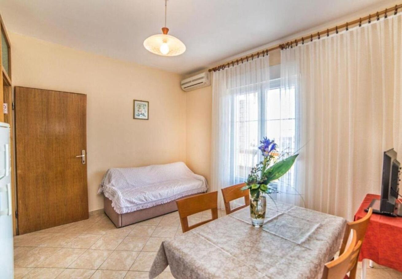 Apartments Dusa Banjol エクステリア 写真