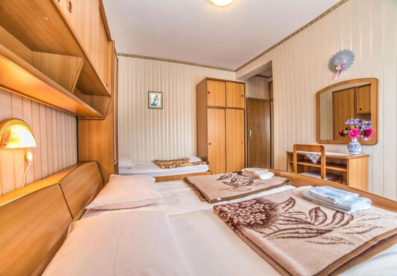 Apartments Dusa Banjol エクステリア 写真